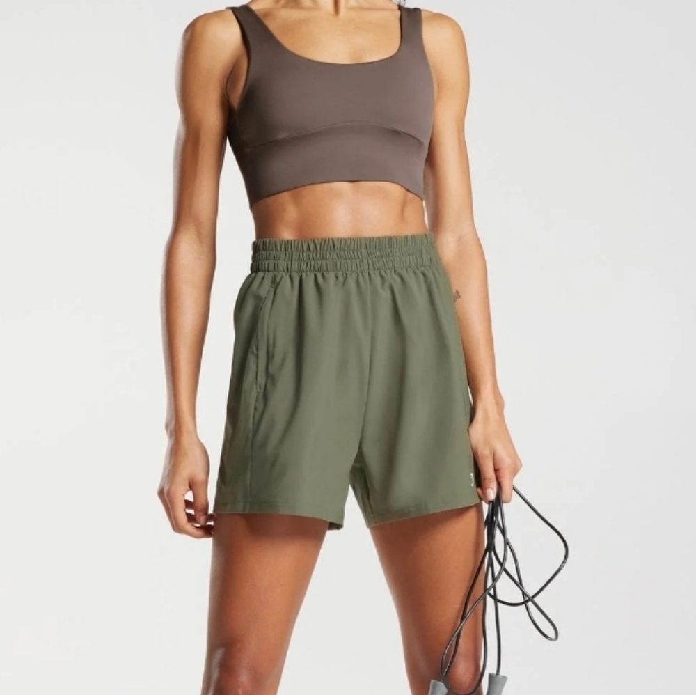 Gymshark dusty olive woven pocket gym shorts sz M